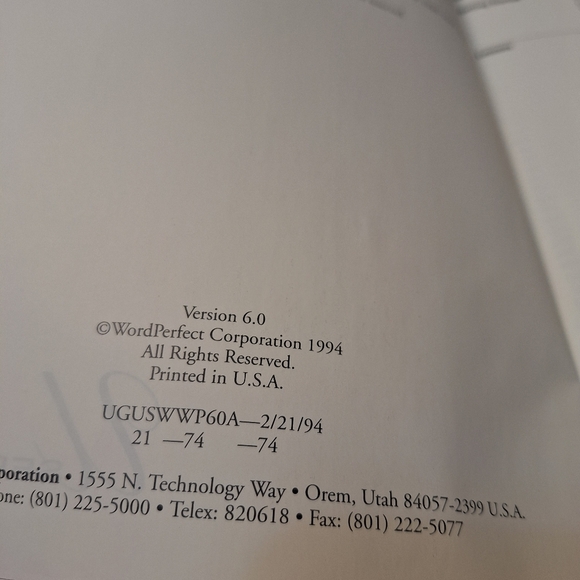 Vintage 1994 WordPerfect Complete Version 6.0A DOS/Windows Manual License Disks - Picture 2 of 11